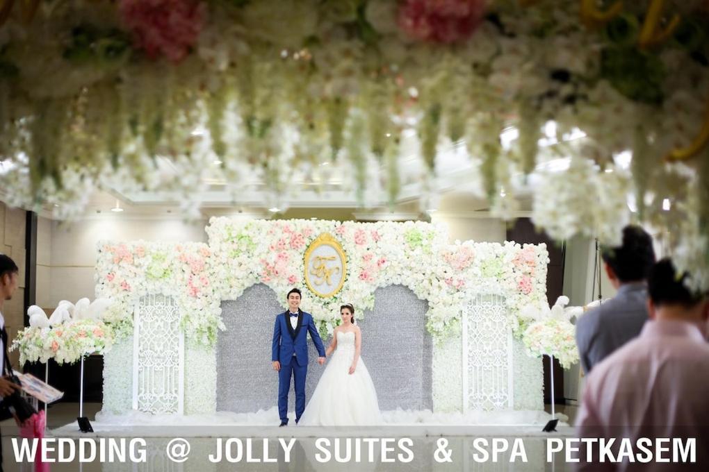 Jolly Suites&Spa Petkasem Haōhng Khēm Екстериор снимка